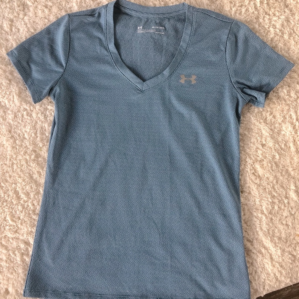 Under Armor Heatgeat Workout Top